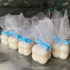 Naturalne swiece swieczki sojowe recznie robione Mini Bubble biale niebieskie na podziekowania dla gosci na Baby Shower, AtmosHome.pl