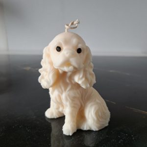 Recznie robiona swieca sojowa w ksztalcie psa rasy Cocker Spaniel, ekologiczna i urocza swieczka dekoracyjna lub na mily prezent - AtmosHome.pl