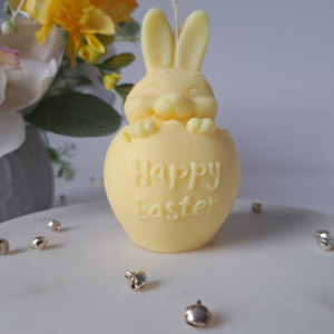 Świąteczna świeca sojowa żółta - zajączek w jajku, Happy Easter - AtmosHome.pl