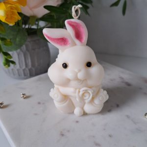 Świeca sojowa króliczek, ręcznie malowana, na Wielkanoc - AtmosHome.pl