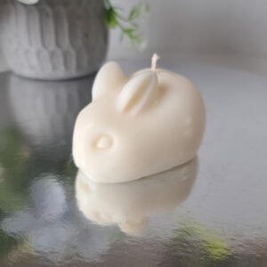 Świeca sojowa dekoracyjna Zajączek - handmade