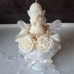 Flower Box ze Świec Sojowych na Komunię - Aniołek Dziewczynka - Róże