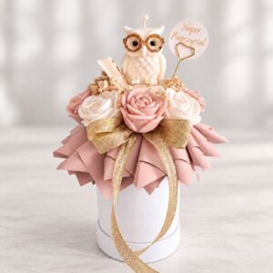 Duży flower box ze świec sojowych zapachowych dla nauczyciela z sową i książką